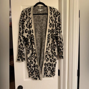 American Eagle Cheetah Print Cardigan Size Xs